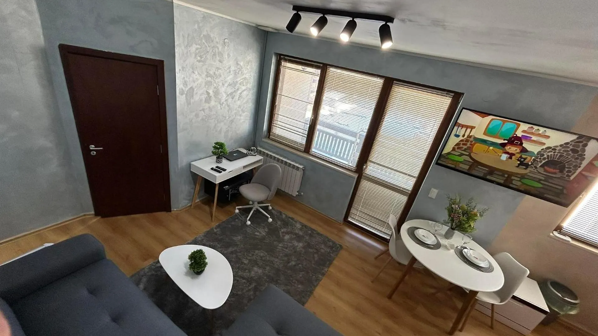 Apartment 1-Bedroom Apt - Bathtub - 10Mins From Skilift Gondola - Freewifi - Workdesk - Central Heating - Full Kitchen At Edelweiss Bansko