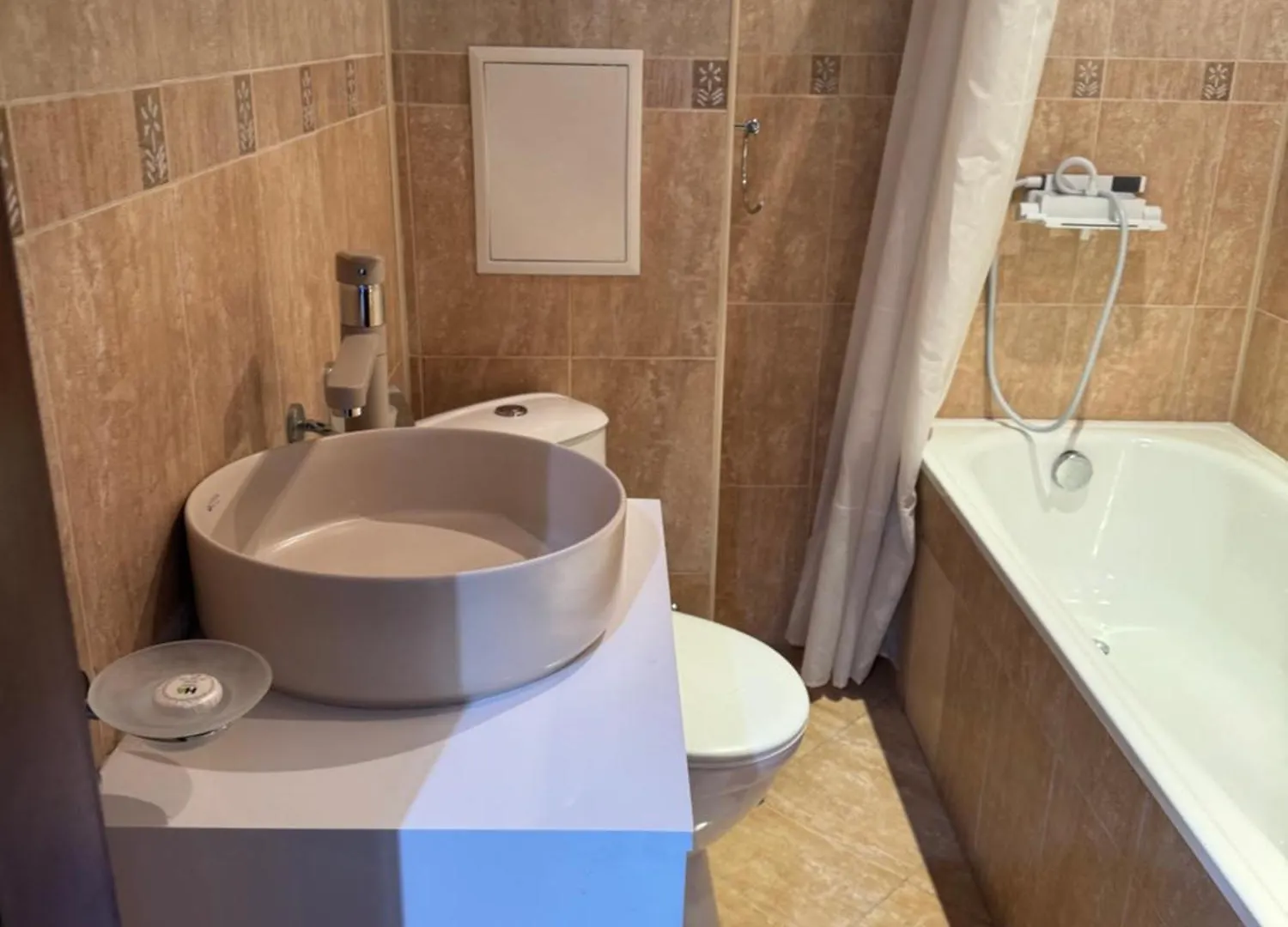 1-Bedroom Apt - Bathtub - 10Mins From Skilift Gondola - Freewifi - Workdesk - Central Heating - Full Kitchen At Edelweiss Bansko Apartment